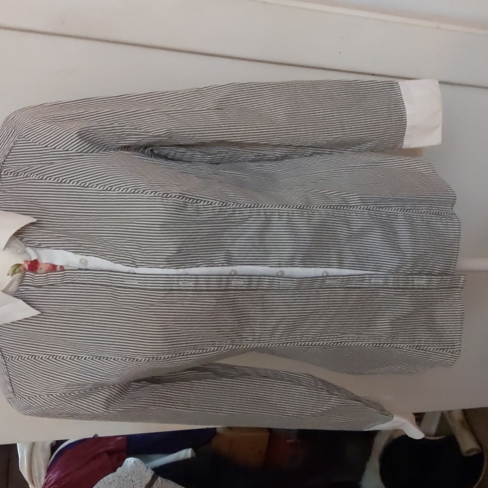 White House button down